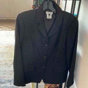 Barney’s New York black size 6 button blazer